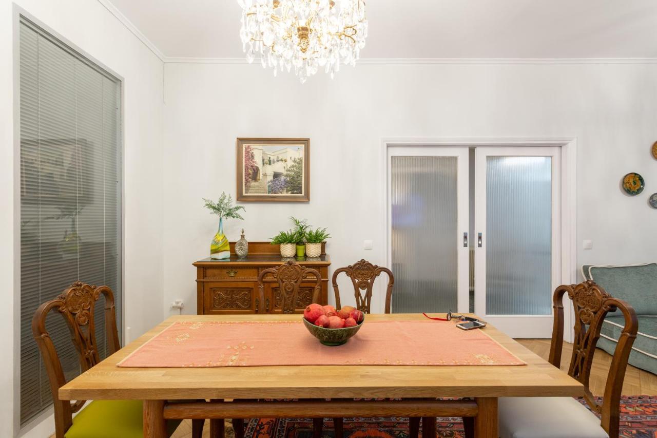 A Short Walk To Syntagma And Plaka By Athenian Homes Exterior photo